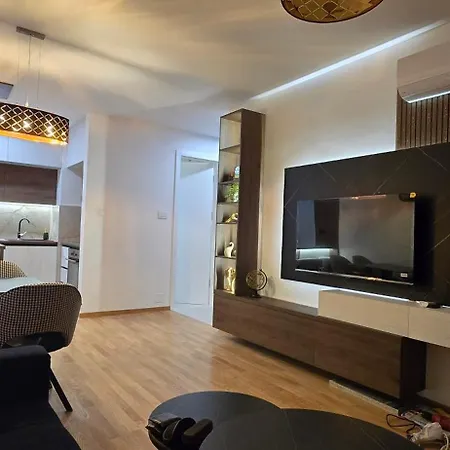 Lazarus With Garage * 바냐루카