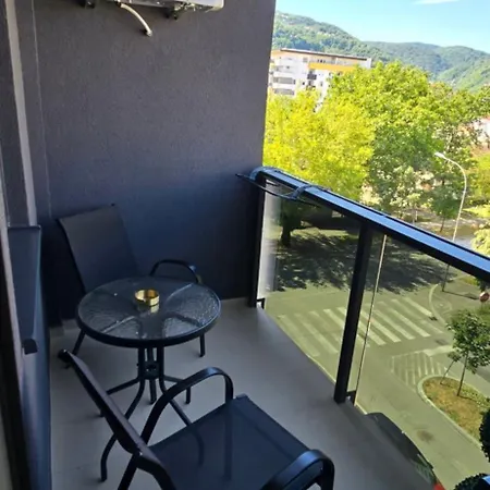 Lazarus With Garage * 바냐루카